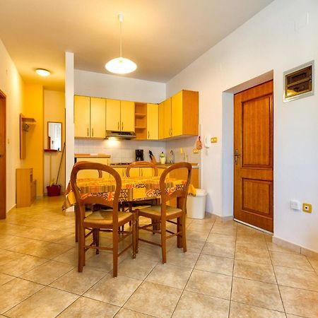 Apartments With A Parking Space Mali Lošinj Zewnętrze zdjęcie
