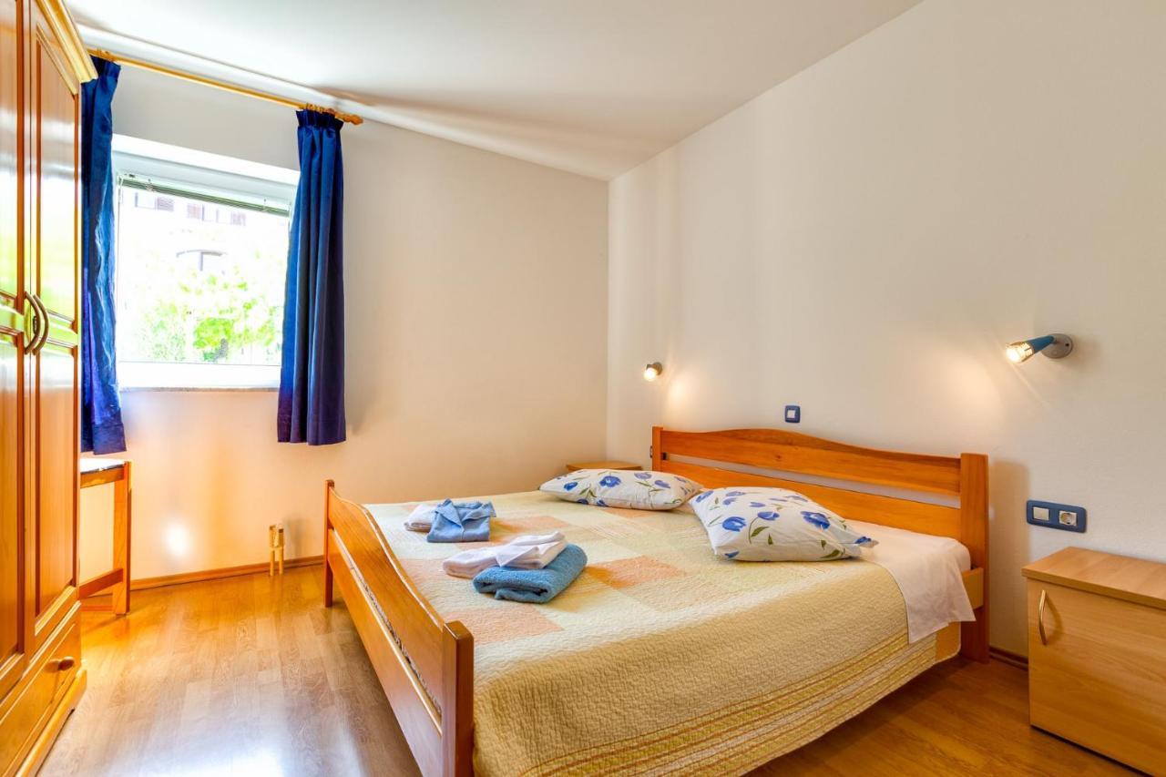Apartments With A Parking Space Mali Lošinj Zewnętrze zdjęcie
